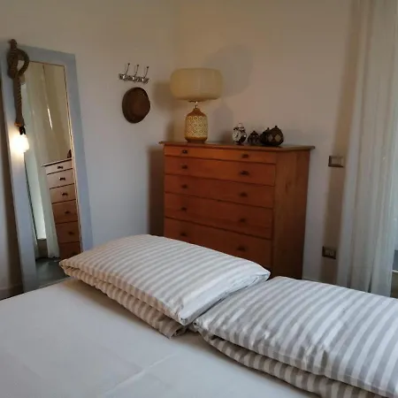 Bellagio Holiday Home דירה