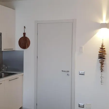 Bellagio Holiday Home דירה *