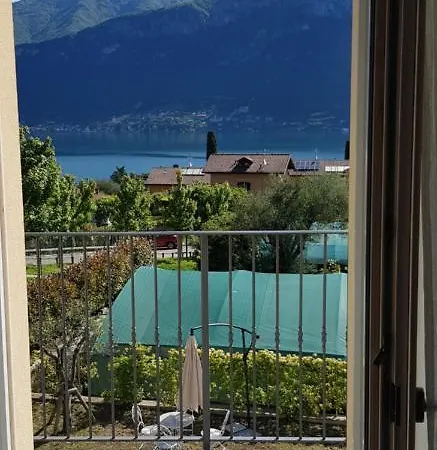 Bellagio Holiday Home דירה